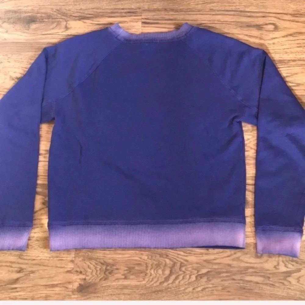 VS PINK Sweatshirt - Purple - Picture 4 of 5